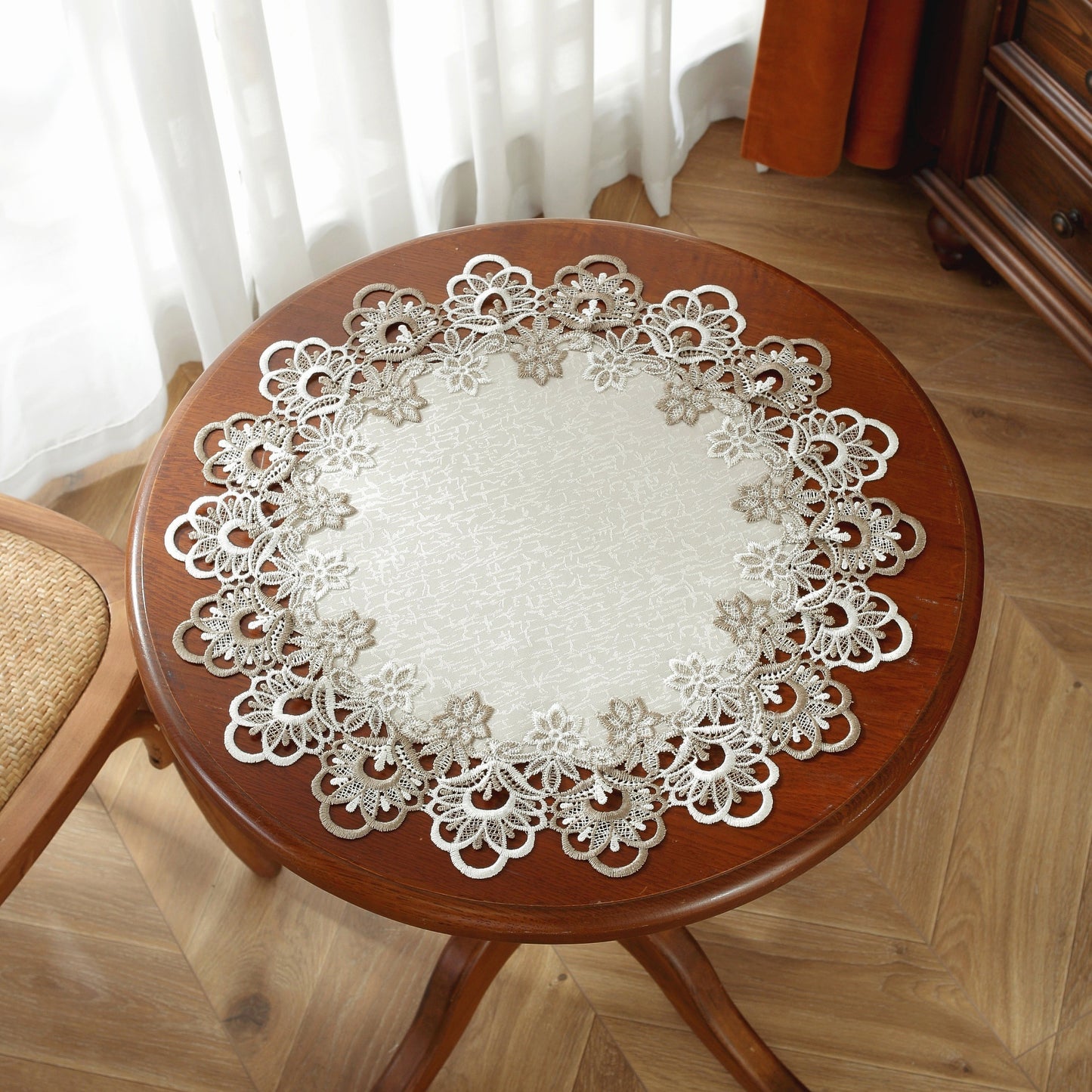 Elegant Beige & Coffee Lace Tablecloth - Polyester, Perfect for Kitchen, Living Room, Bedroom Decor | Ideal for Picnics, Parties, Weddings | 15.7" x 19.7" x 23.6" Sizes Available