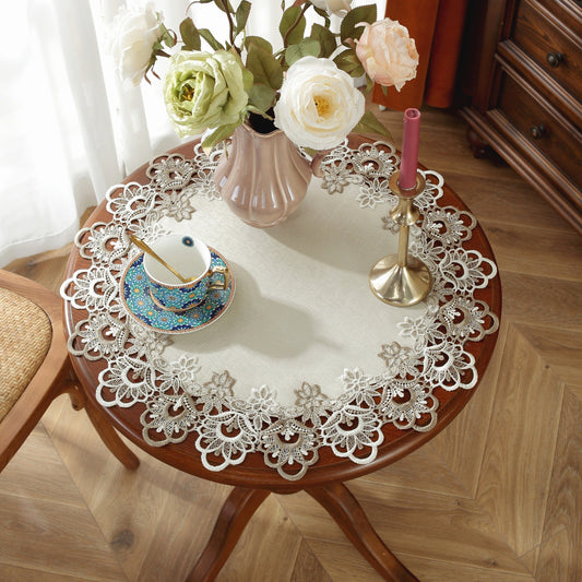 Elegant Beige & Coffee Lace Tablecloth - Polyester, Perfect for Kitchen, Living Room, Bedroom Decor | Ideal for Picnics, Parties, Weddings | 15.7" x 19.7" x 23.6" Sizes Available